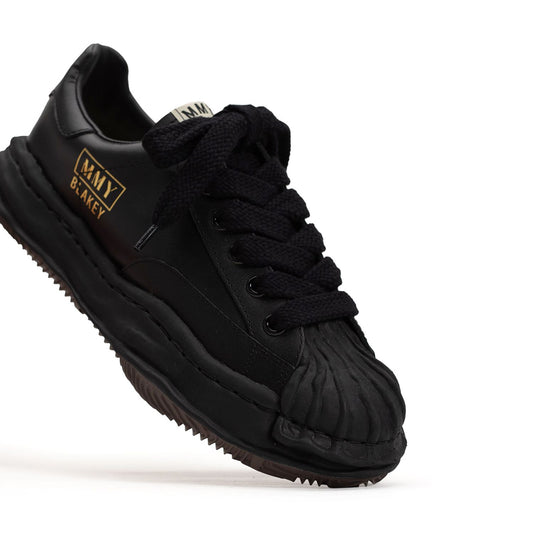  (BLAKEY) OG Sole Leather Low-top Sneaker BLACKxBLACK  