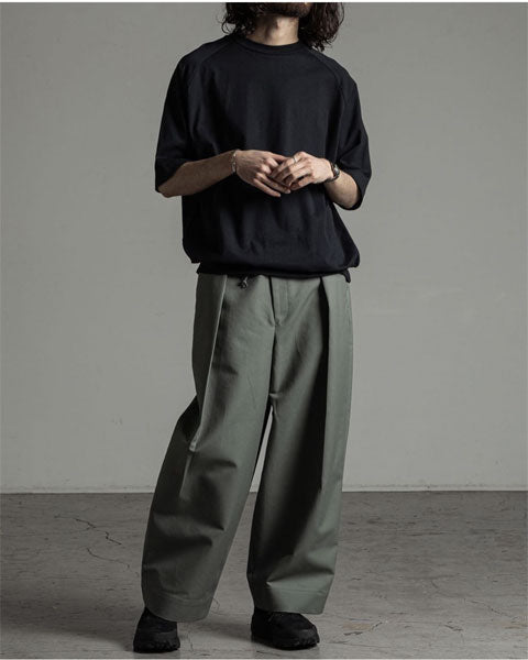 TUCK WIDE PANTS