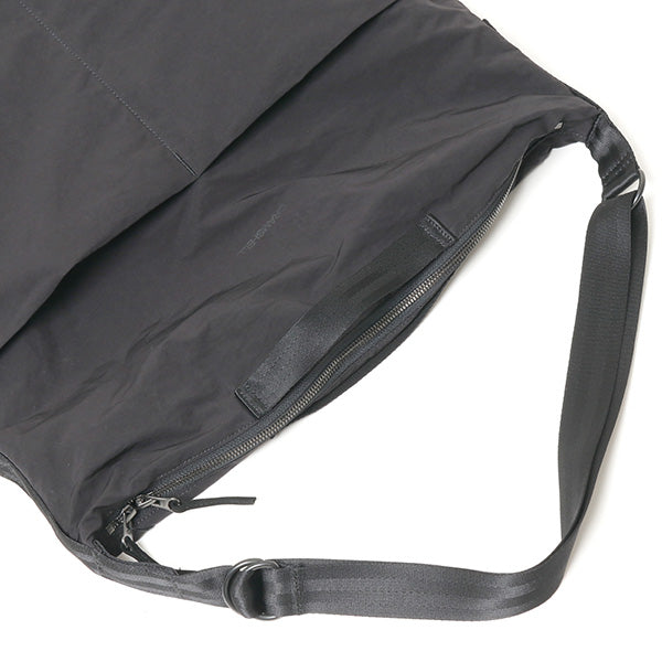 SHOULDER BAG (M)