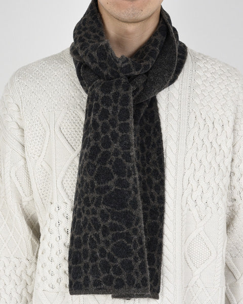 DOUBLE JACQUARD KNIT MUFFLER